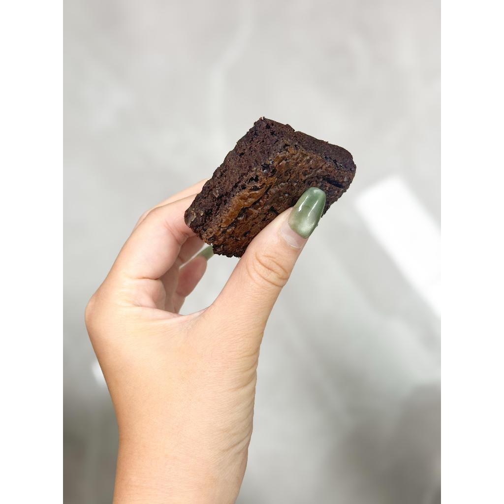 

Fudgy Brownies Fudge With Premium ingredients 10 x 24