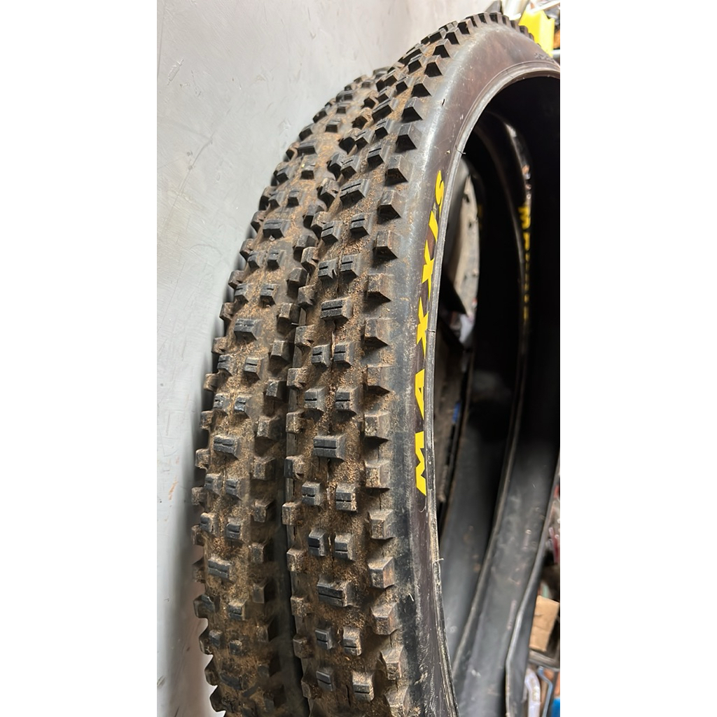 ban maxxis shorty 29x230