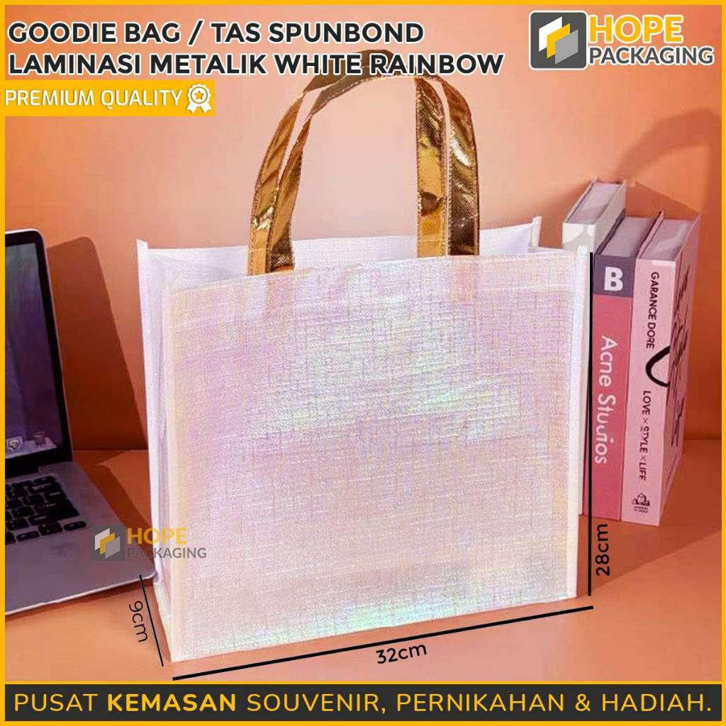 

Tas Goodie Bag Laminasi White Rainbow / Tas Spunbond Waterproff /Tas Souvenir Hampers Hadiah / Tas Travel / Goodie Bag Laminasi / Tas Lebaran / Tas Souvenir Kue Toples / Tas Hampers Hadiah