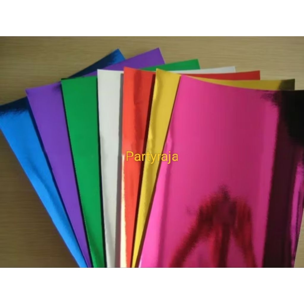 

Isi 10lembar Kertas Kado Metalik / Kertas Mengkilat