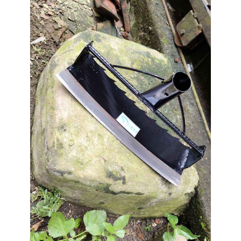 Alat Cangkul Garuk Rumput Liar Cangkul Gulma Super Jumbo Tajam