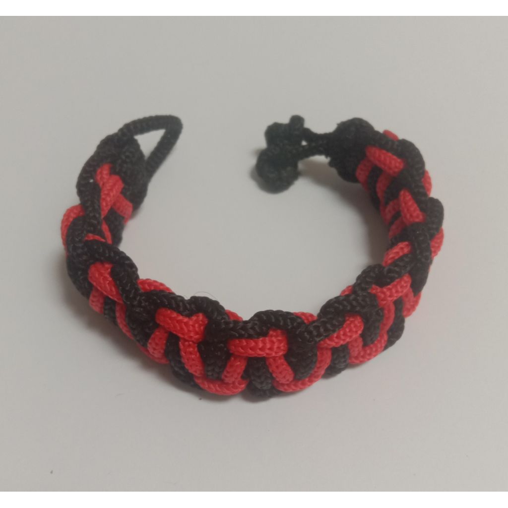 Gelang dari tali kur
