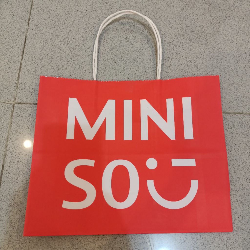 

Tas kado paperbag paper bag original MINISO