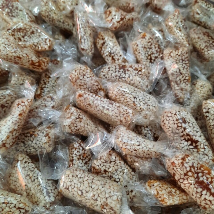 

PERMEN JAHE WIJEN TRADISIONAL / GINGER CANDY / PERMEN JAHE KILOAN ( WIJEN )