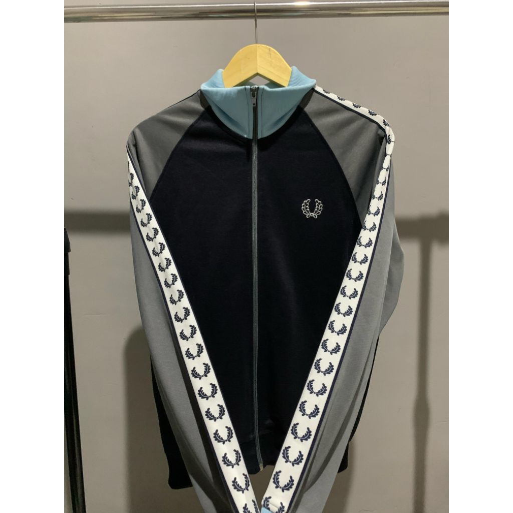 tracktop fred perry size s dewasa second good condition