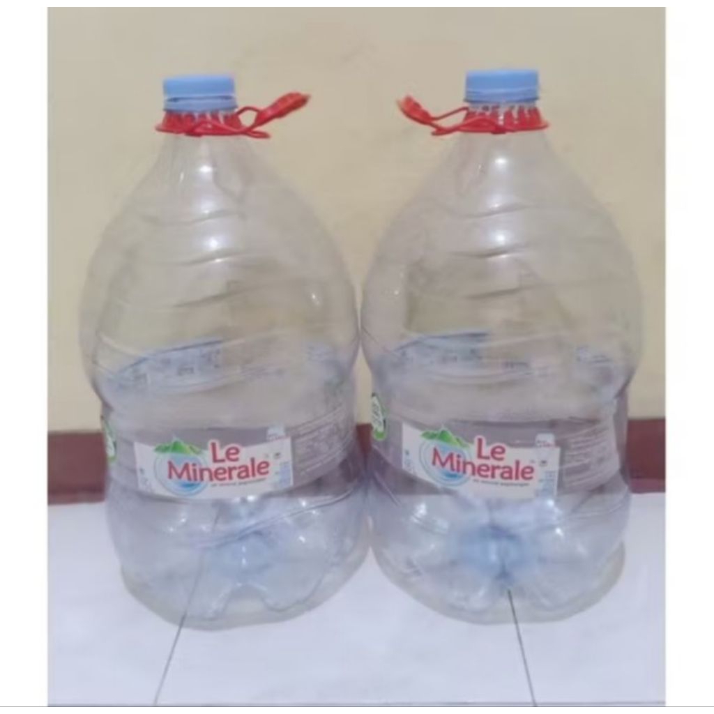 

Galon Kosong Bekas Lee Mineral 15 Liter