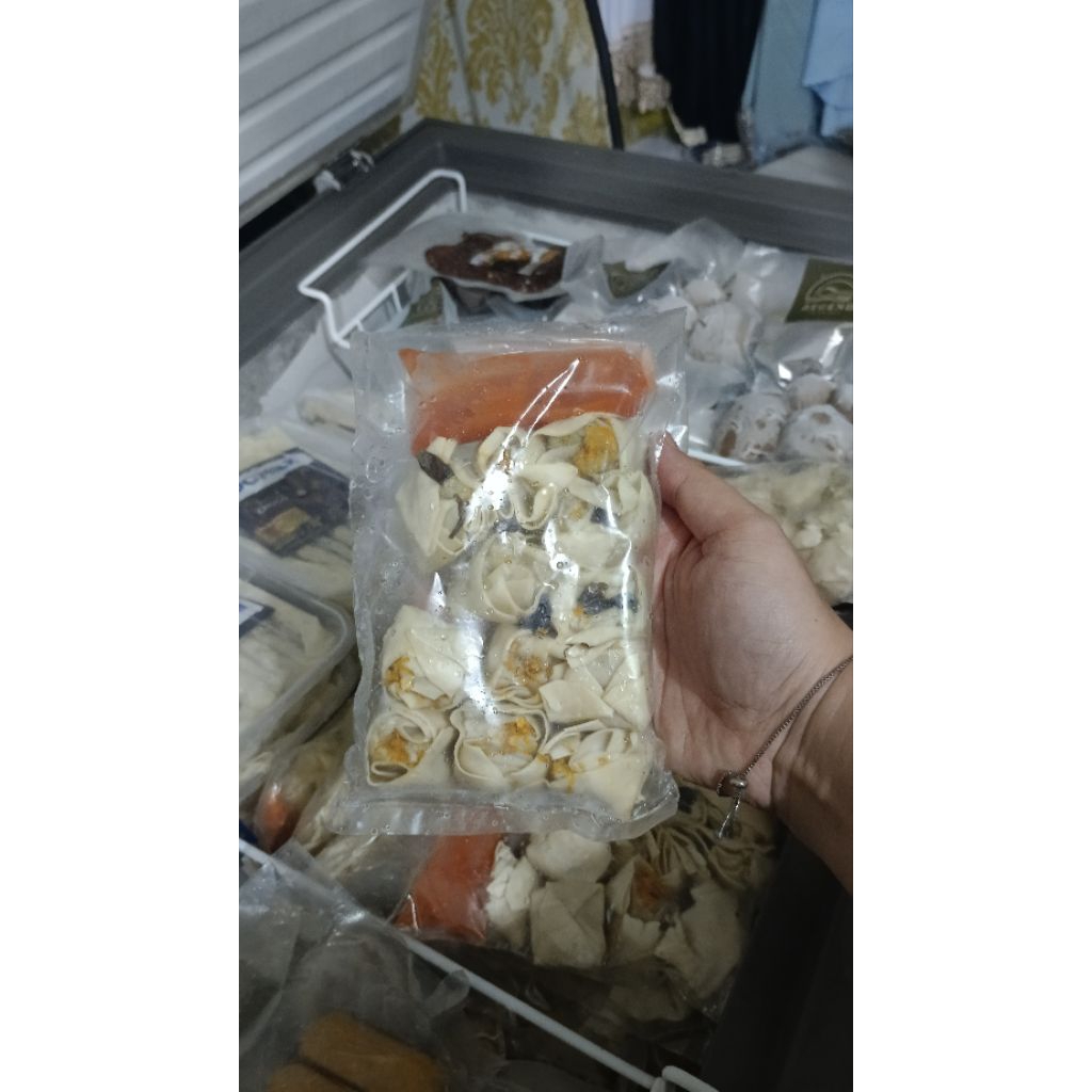 

dimsum ayam isi 12