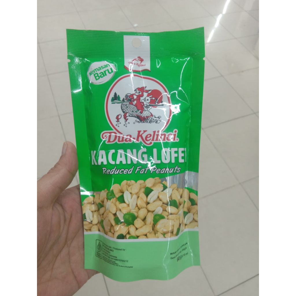 

Dua Kelinci kacang lofet dan mix nuts 60g