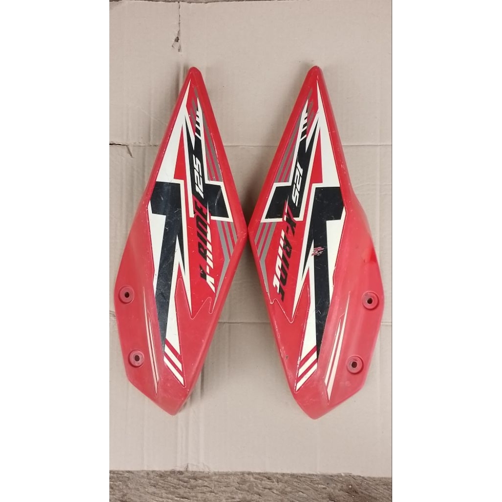 cover sayap depan kanan/kiri yamaha X RiDE 125 new original