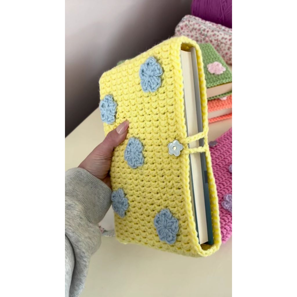 

Cover Book / Tempat Buku Rajut, Al Quran dll (Ukuran dan Warna Bisa Tulis di Catatan)