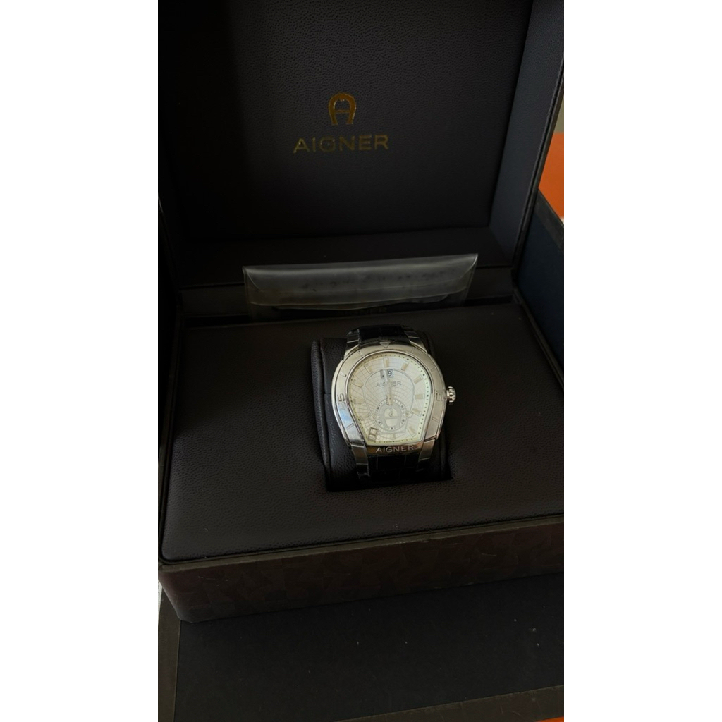 aigner palermo watch preloved