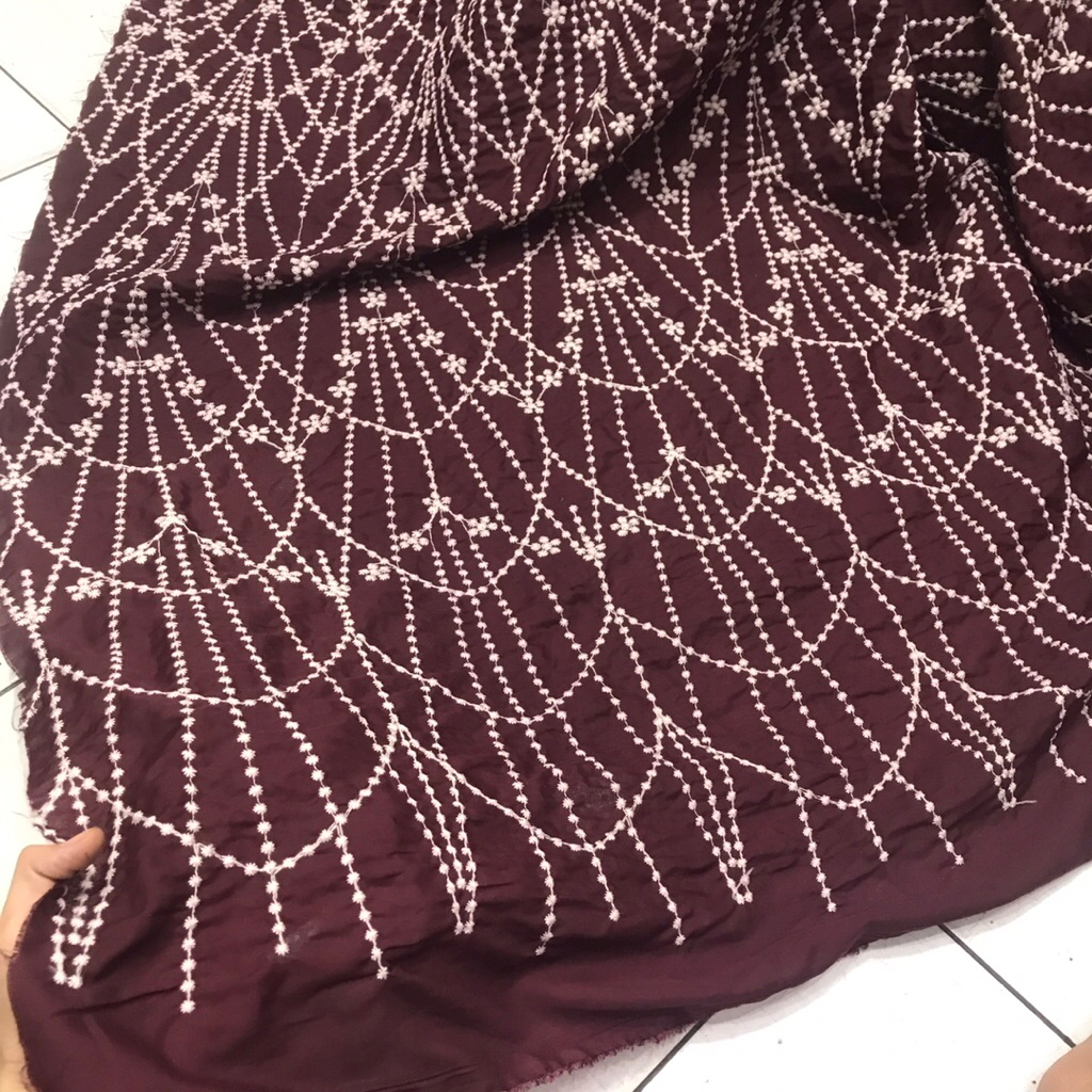 bahan katun bordir mewah / kain katun bordir / kain meteran katun bordir (harga 0,5 meter)