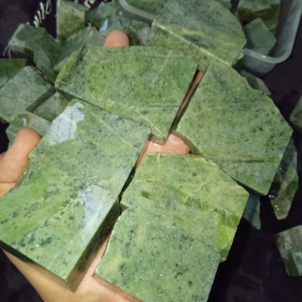 Original Bahan Batu Kotakan Giok Aceh Kristal Full Daging