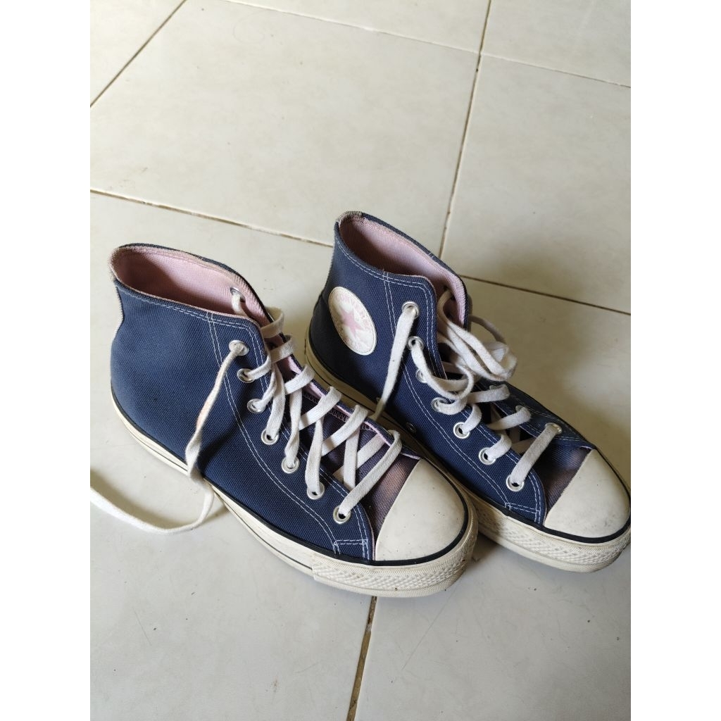 Preloved converse chuck taylor navy-pink