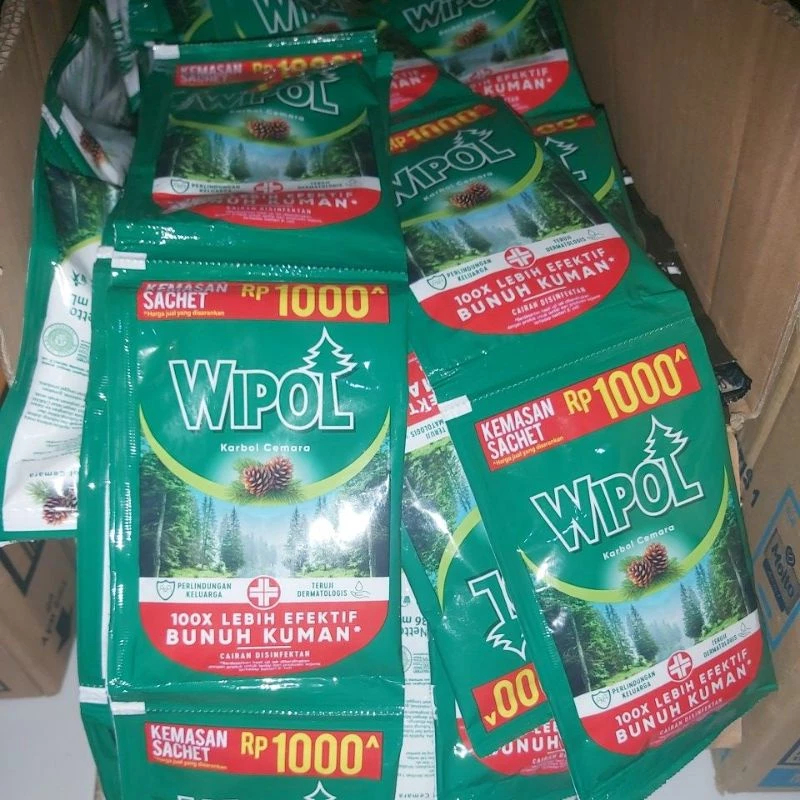 wipol cair rencheng 6 sachet