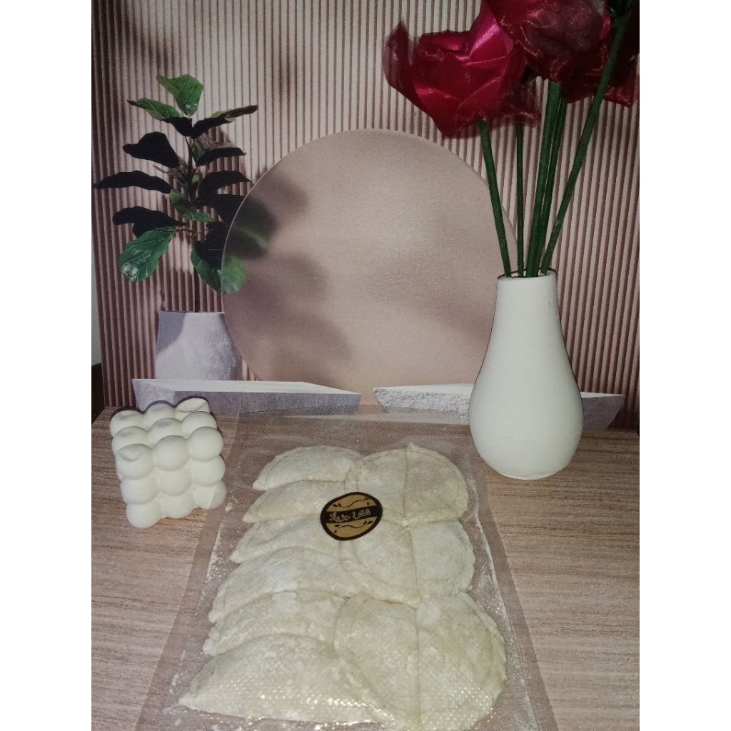 

Cireng Ayam Suwir Pedas | 1 pack isi 12 pcs | Varian rasa ayam keju sosis original pedas|