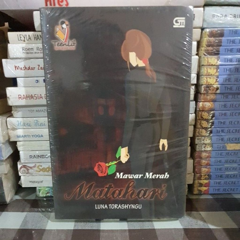 BUKU ORIGINAL MAWAR MERAH MATAHARI