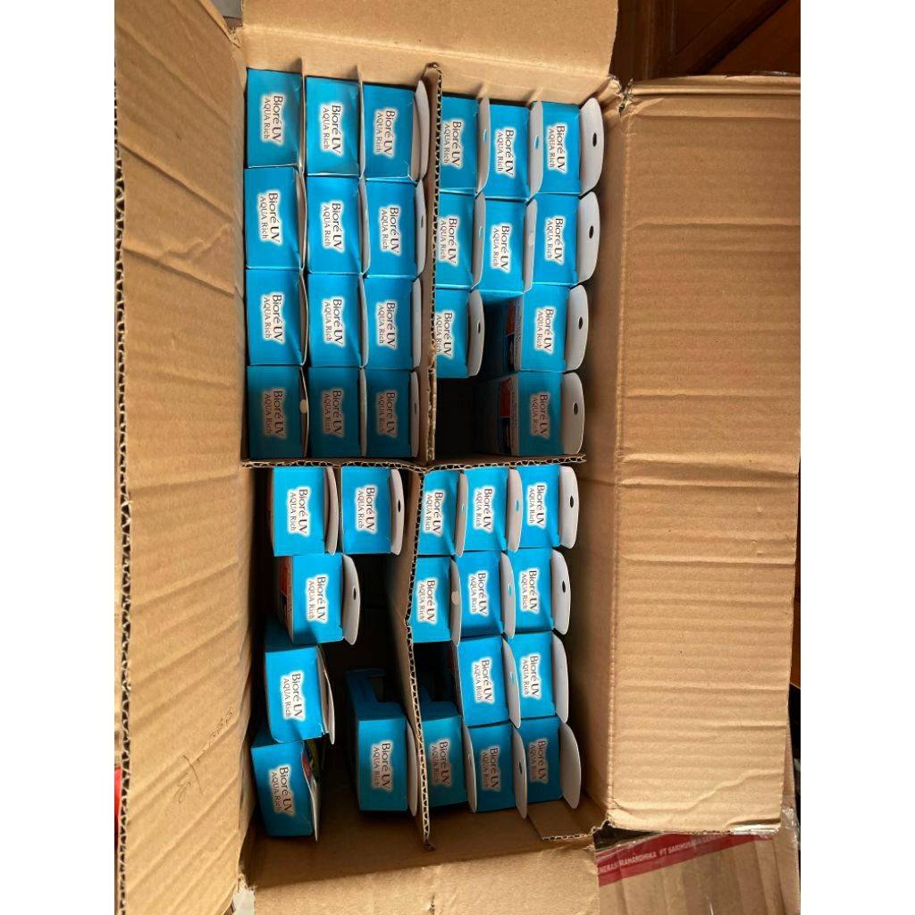 sunscreen biore UV 50+