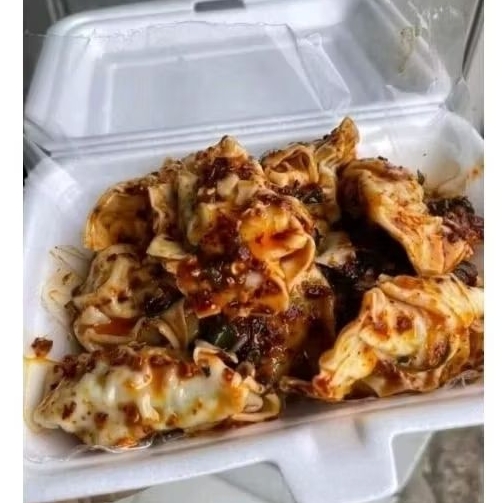 

Pangsit Ayam(Wonton) Chill oil isi 5 pcs