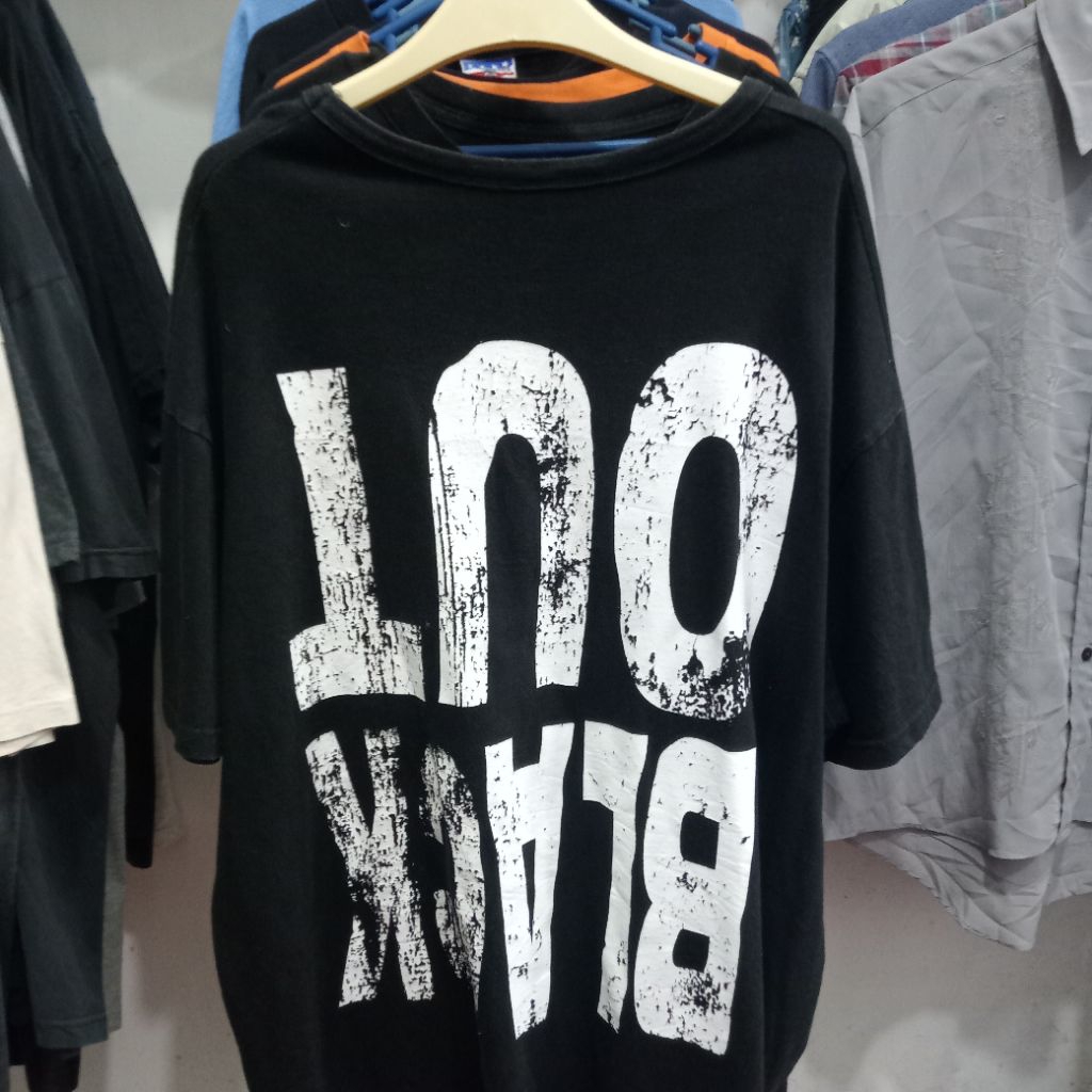 kaos oversize jumbo attention row