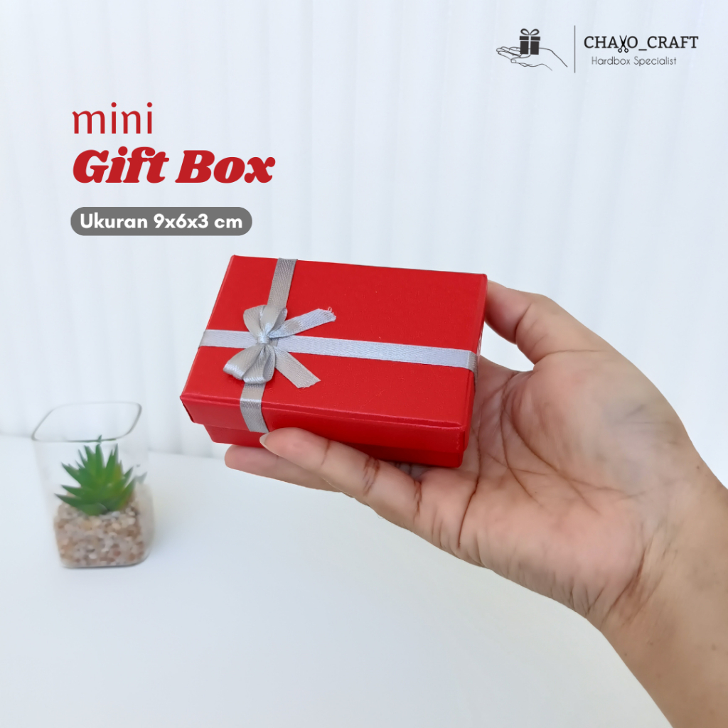 

Kotak Kado / Gift Box / Kotak Kado Antam / Box Mini 9x6x3 cm + Busa
