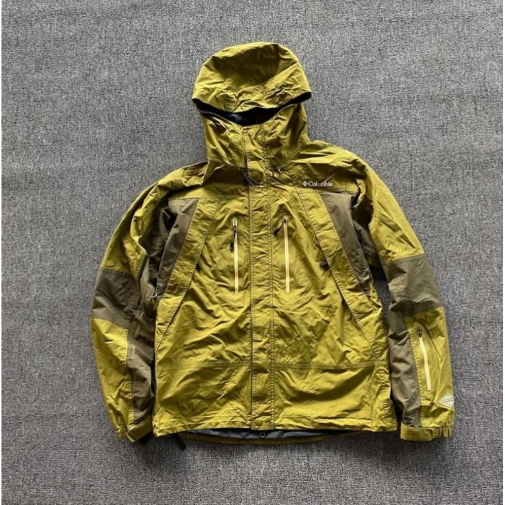 COLUMBIA OMNI-TECH OUTDOOR JACKET