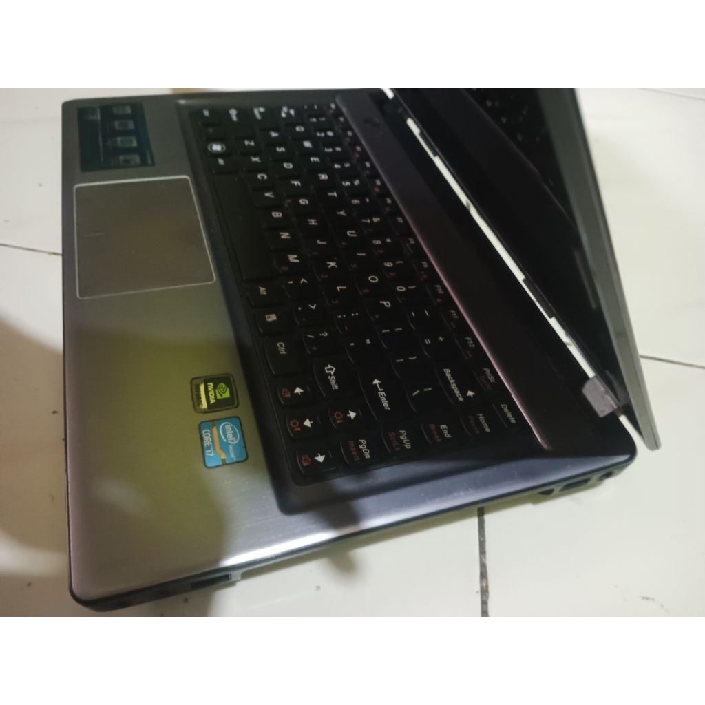 Laptop Second Lenovo Z480 Core i7 + Dual GPU + RAM 12GB