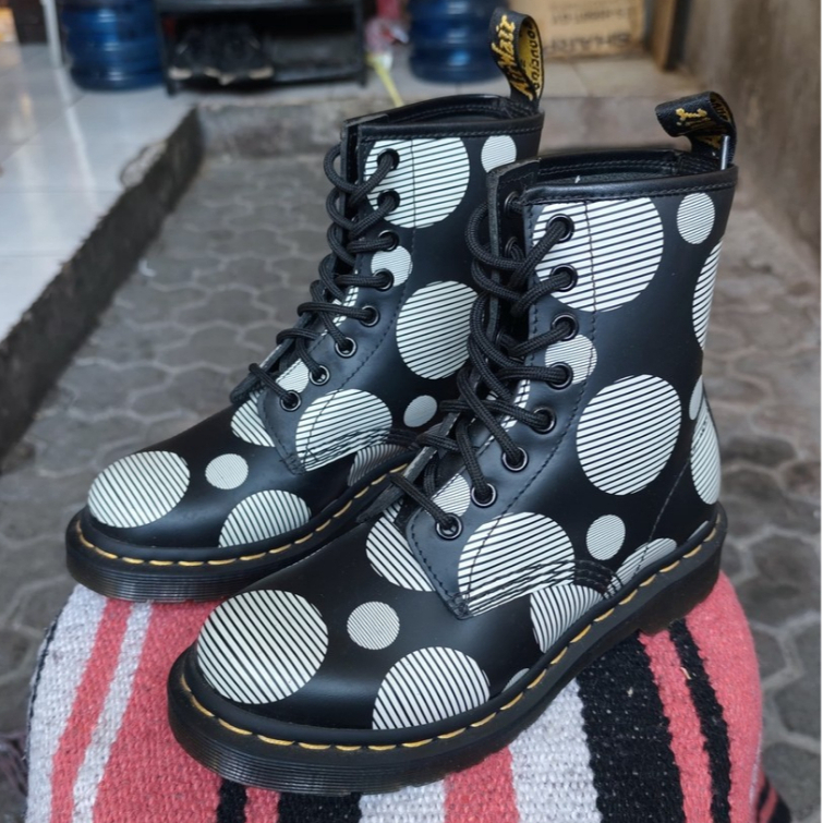 Dr Martens 1460 Black White Smooth Brand New with Box Original (Smooth Docmart 1461 1490 1914 Bex So