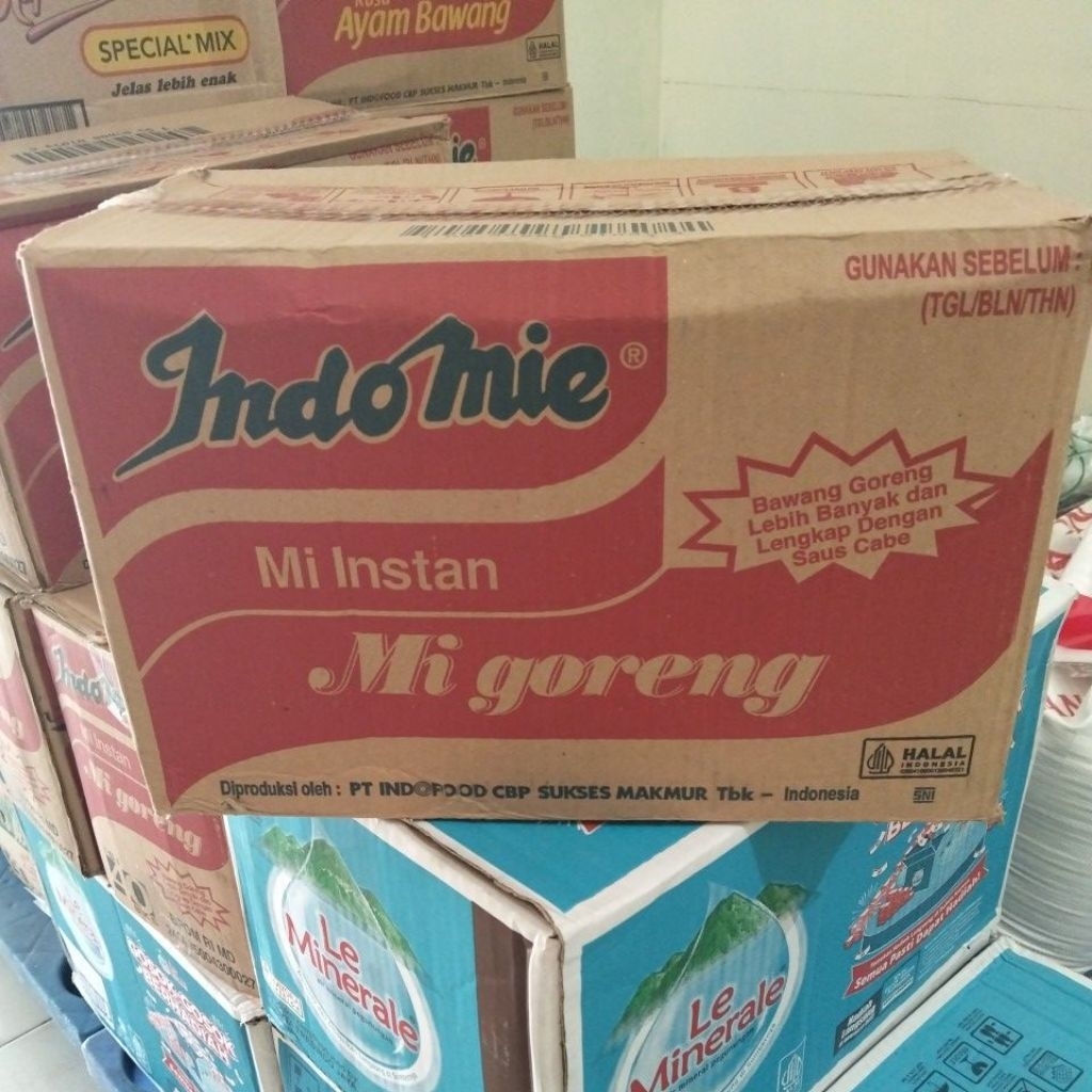 

Indomie Goreng 1 duz isi 40 bungkus