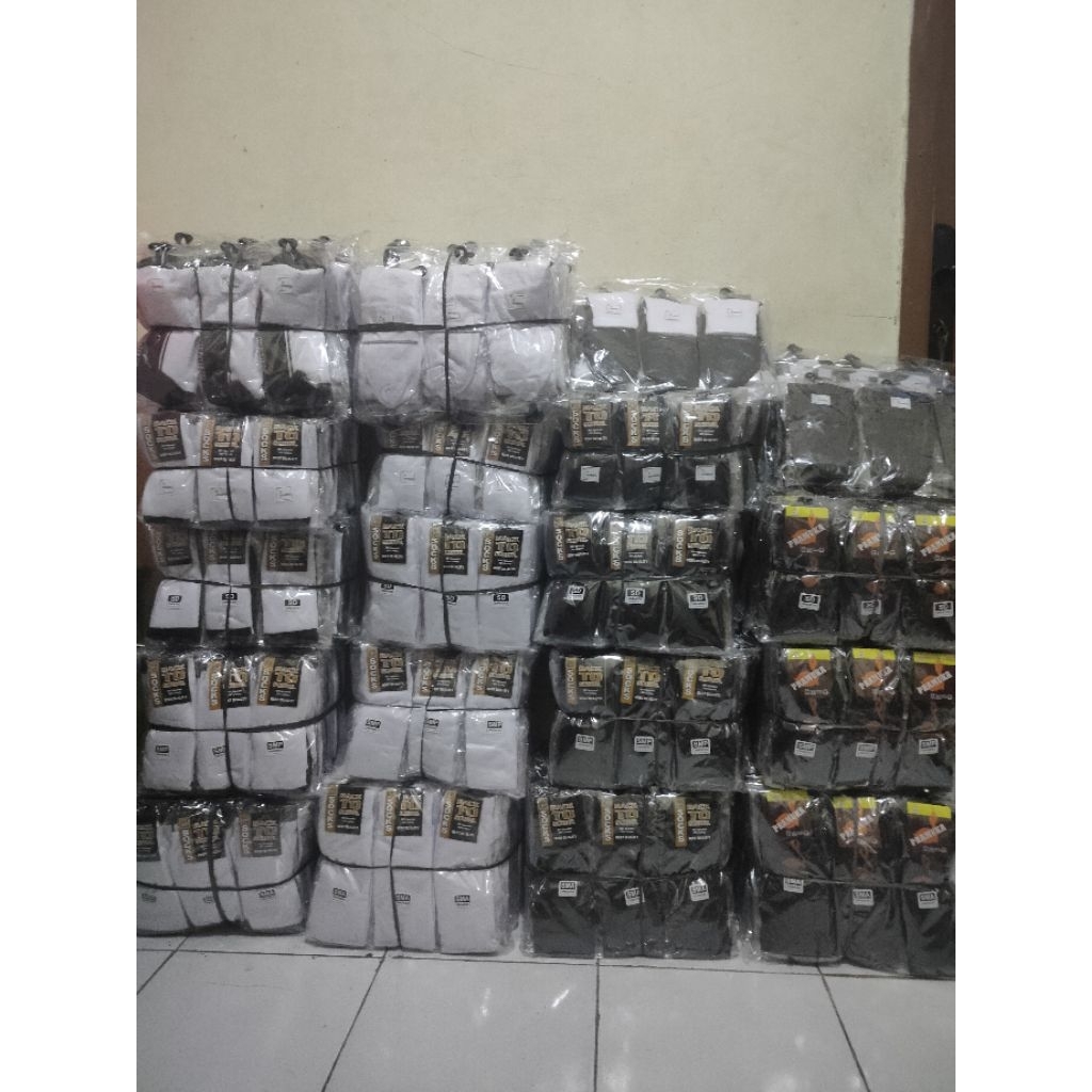 Kaos Kaki Sekolah Lusinan untuk TK SD SMP SMA - Lengkap dengan Gantungan dan Label