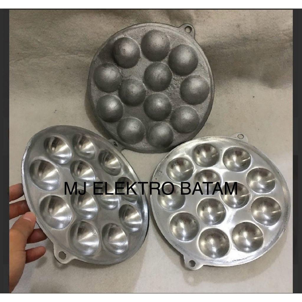 KOTA BATAM - Cetakan Telur Congkel Takoyaki Cetakan Lubang 12 Wajan Cetakan Cilor Maklor Baklor Kera