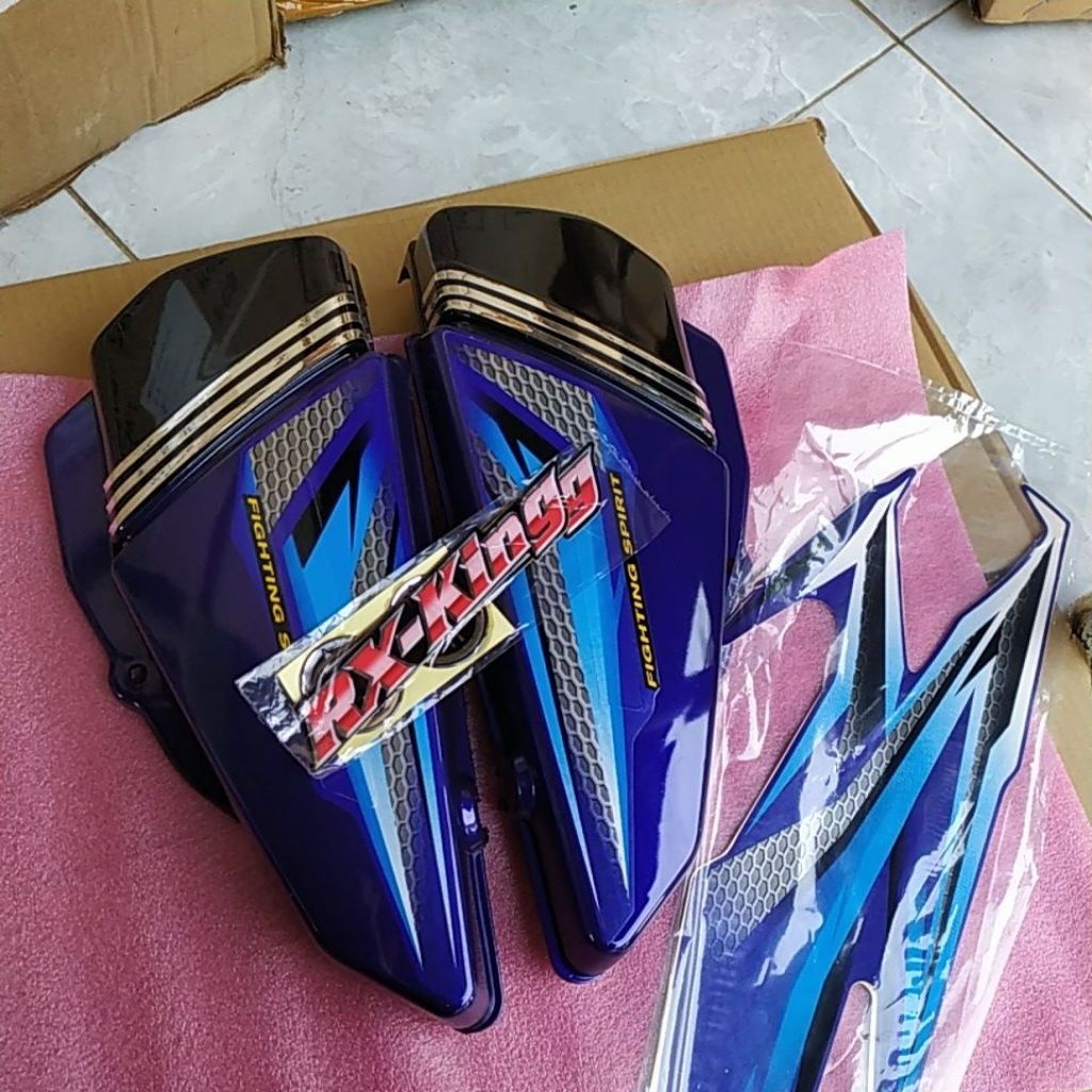 Box Tutup Aki RX King 2005 Biru Set Emblem