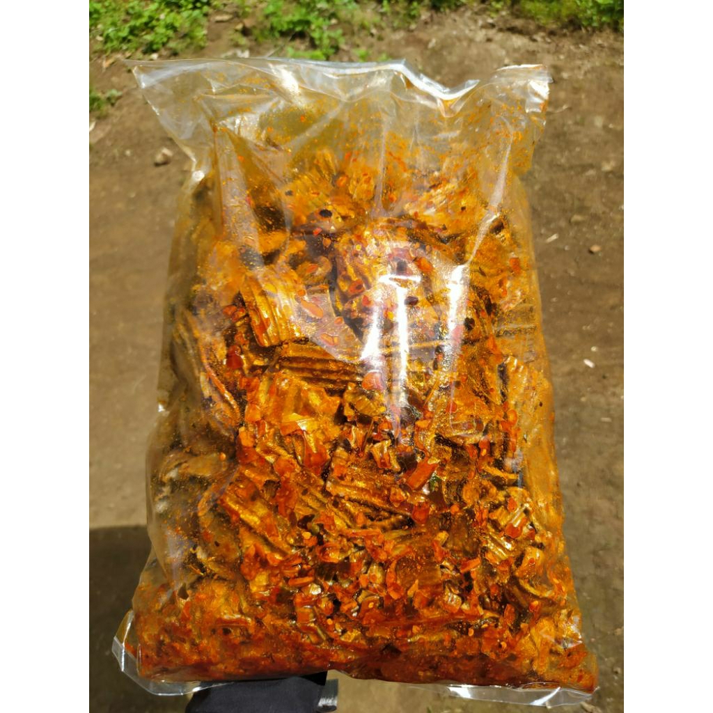 

Kerupuk Jengkol pedas daun jeruk 1kg