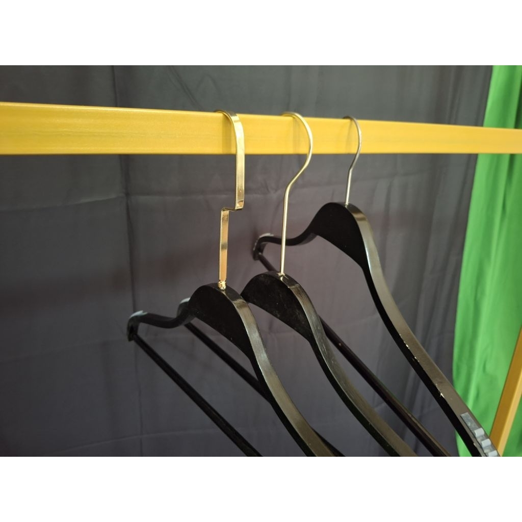 hanger zara/hanger zara hitam/gantungan baju/gantungn baju wanita/gantungan baju zara