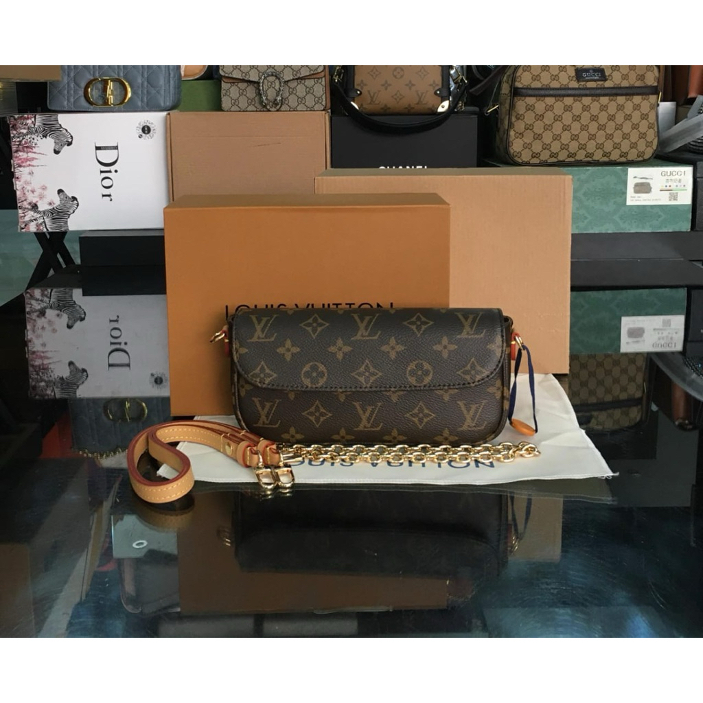 LV Ivy Wallet On Chain Bag 81911 with Magnet Box (Double Box)