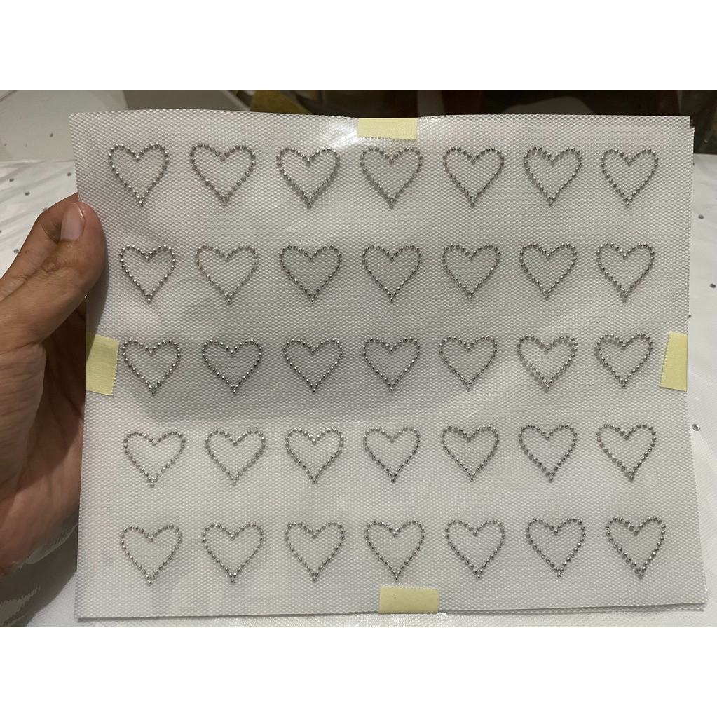 PAYET PRESS MOTE GOSOK SWAROVSKI MOTIF LOVE