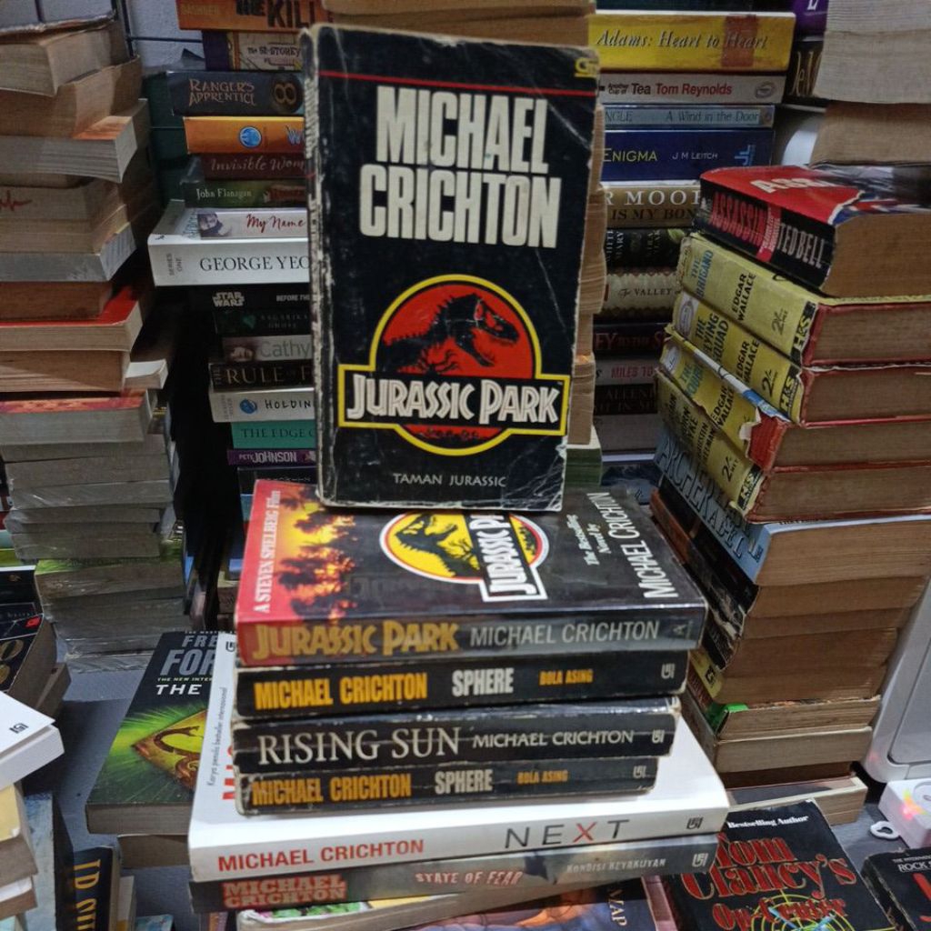 Novel Original Karya Michael Crichton Science Fiction