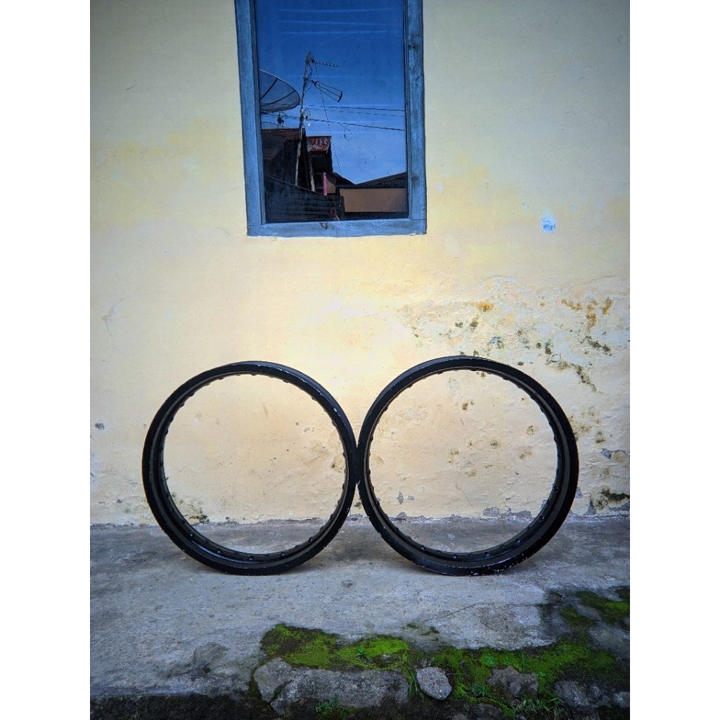VELG/ VELK/ PALEK/ PALEG/ BLENGKER V-ROSSI LAMA R-17 ORIGINAL TAPAK LEBAR 2.15/2.50
