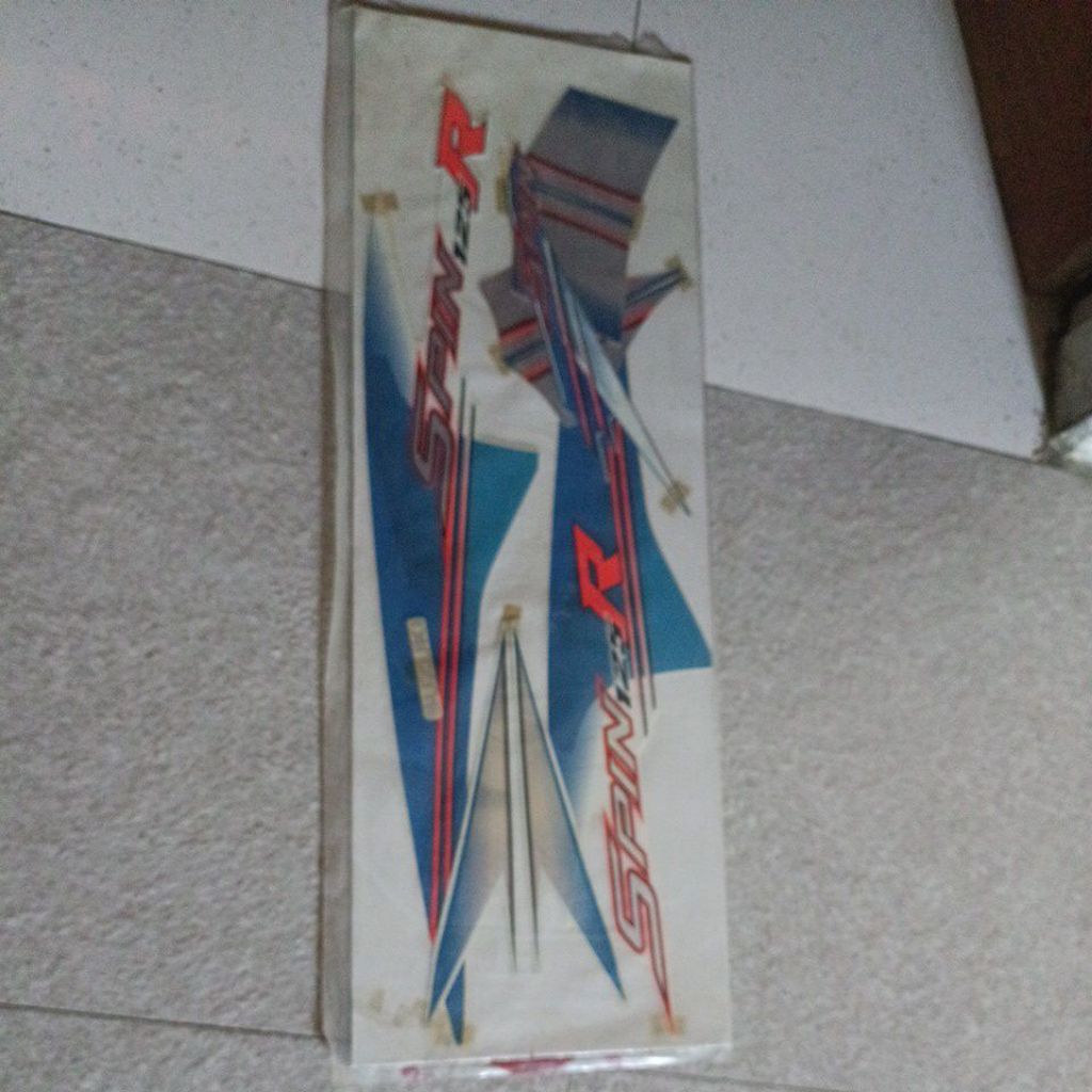 striping suzuki spinR 125 2006 biru putih jari jari