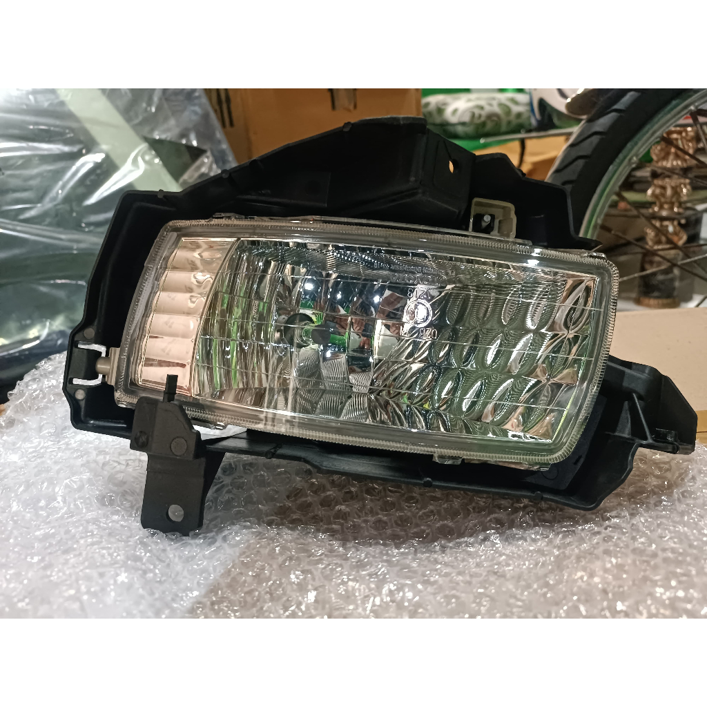 foglamp lampu kabut INNOVA 2005-2011 original komplit tinggal pasang