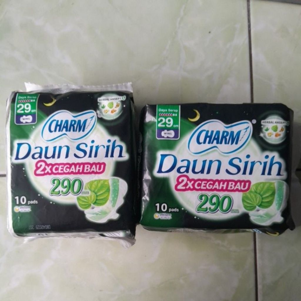 charm daun sirih