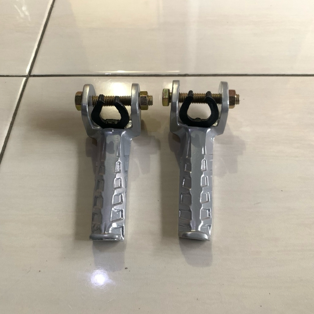 Footstep CRF Postep Honda CRF Step Belakang kanan kiri CRF Footstep Belakang CRF Pijakan Kaki Belaka