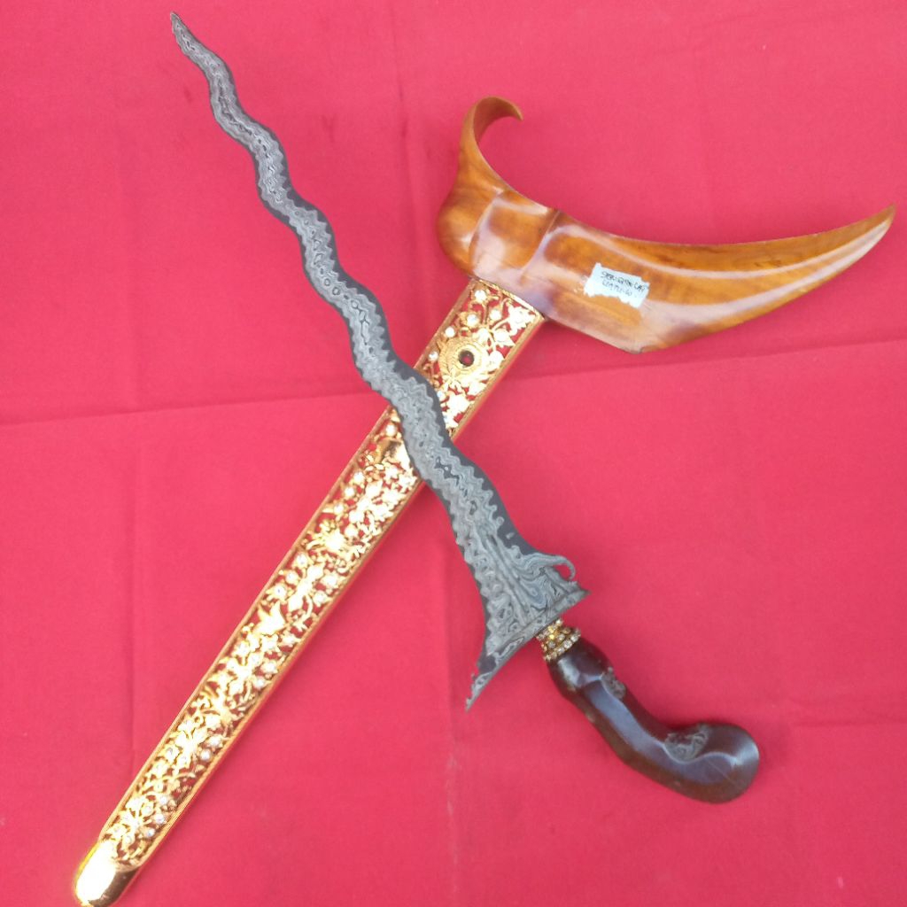 Koleksi Dapur Sengkelat Luk 13 Pamor Untu Walang Tangguh Mataram Sepuh