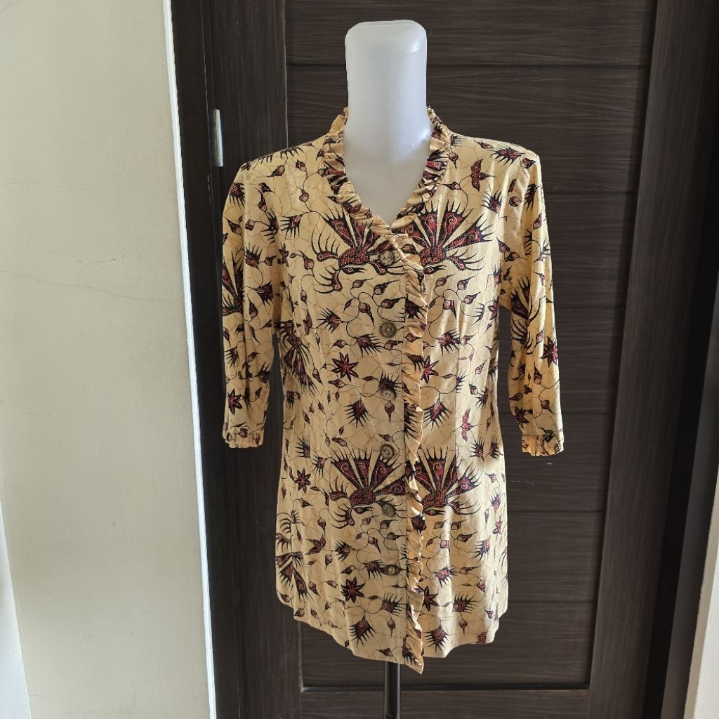 blus batik coklat muda pl