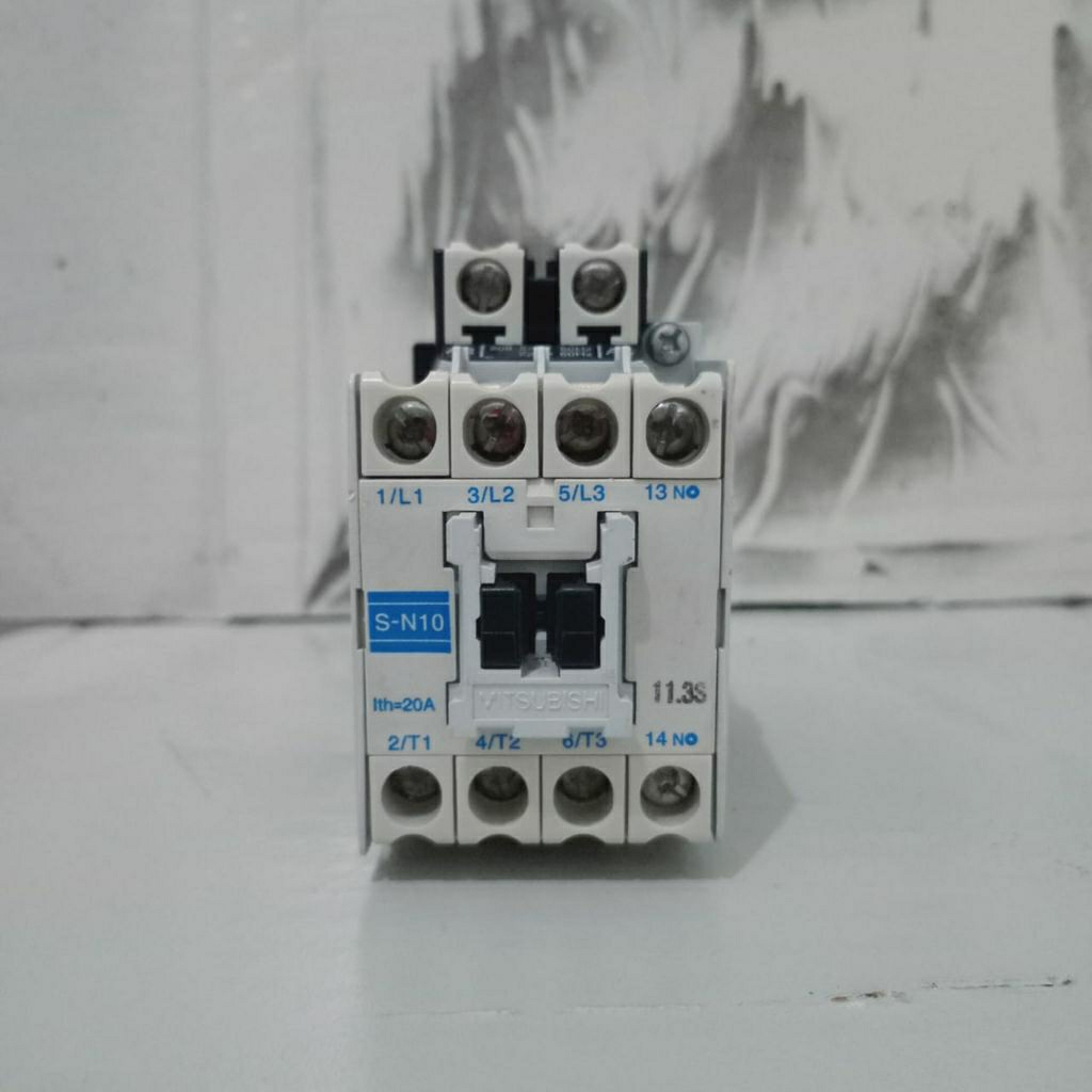 KONTAKTOR SN-10 20A 220V BEKAS CUKUB BAIK
