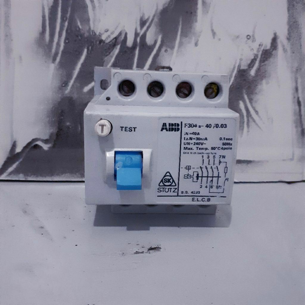 ELCB ABB 40A .240V