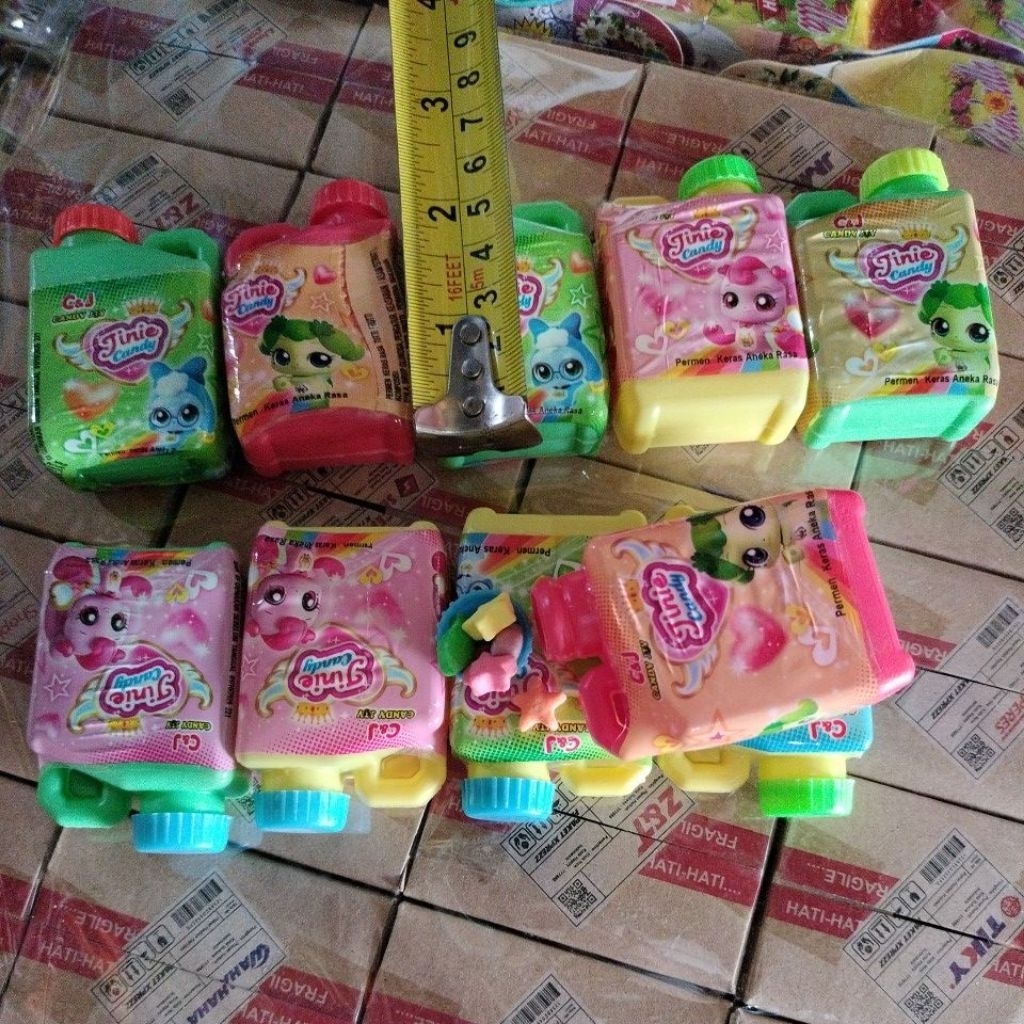 

PERMEN/MAINAN CERIGEN MIX 10 PCS