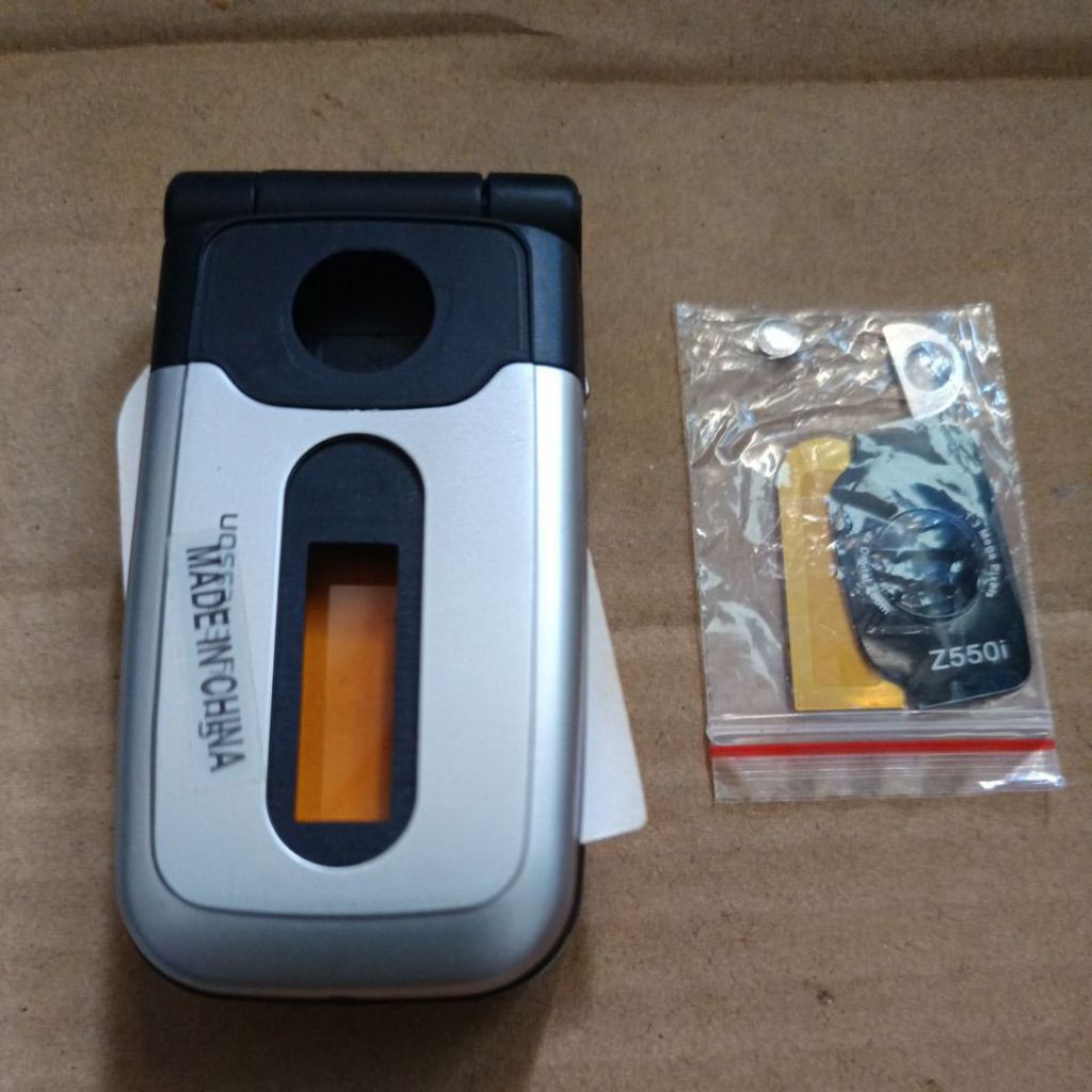 casing sony ericsson Z550i