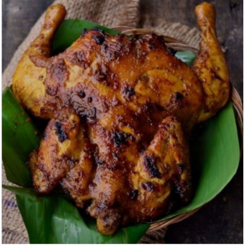 

AYAM BEKAKAK BAKAR 1 EKOR SIAP SAJI