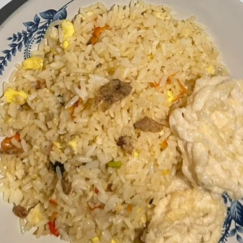 

NASI GORENG PEDAS MBAH UYUT NASGOR KHAS JADUL